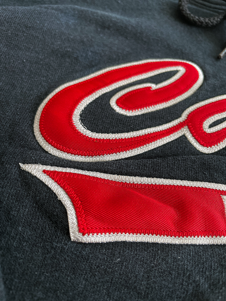 Carmel Padres Hoodie Bordado (S) 2