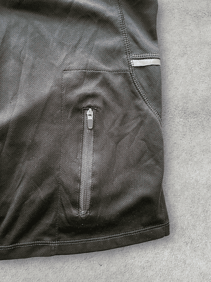 Camiseta Deportiva Mujer Bolsillo Trasero (L)