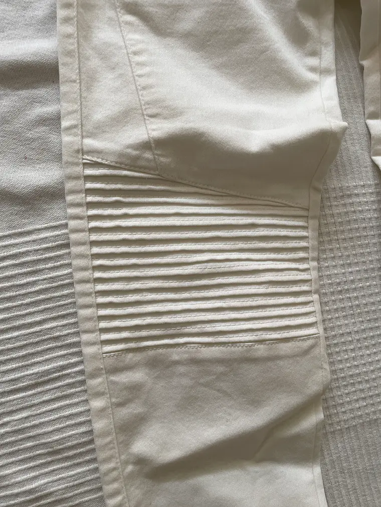 Pantalón Blanco Zara Talla 38 Slim Cremalleras Detalles Rodilla 2