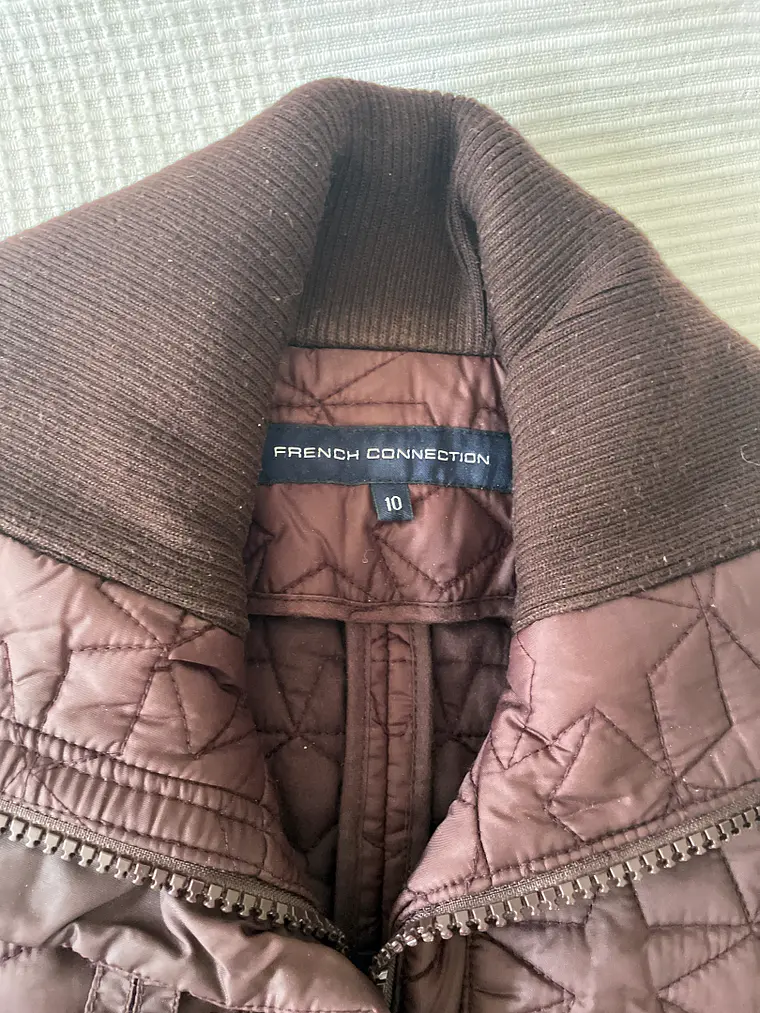 Chaleco Burdeos French Connection S Talla 10 Bordeau Puffer Vest 4