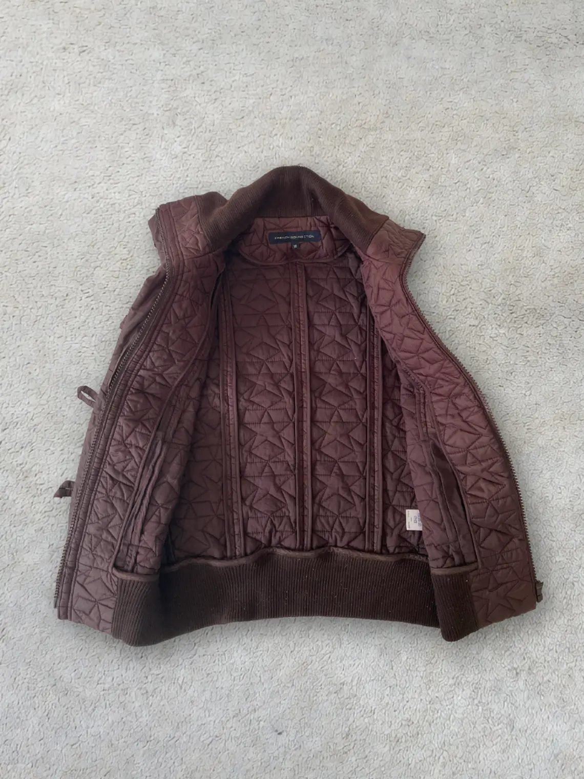 Chaleco Burdeos French Connection S Talla 10 Bordeau Puffer Vest 2