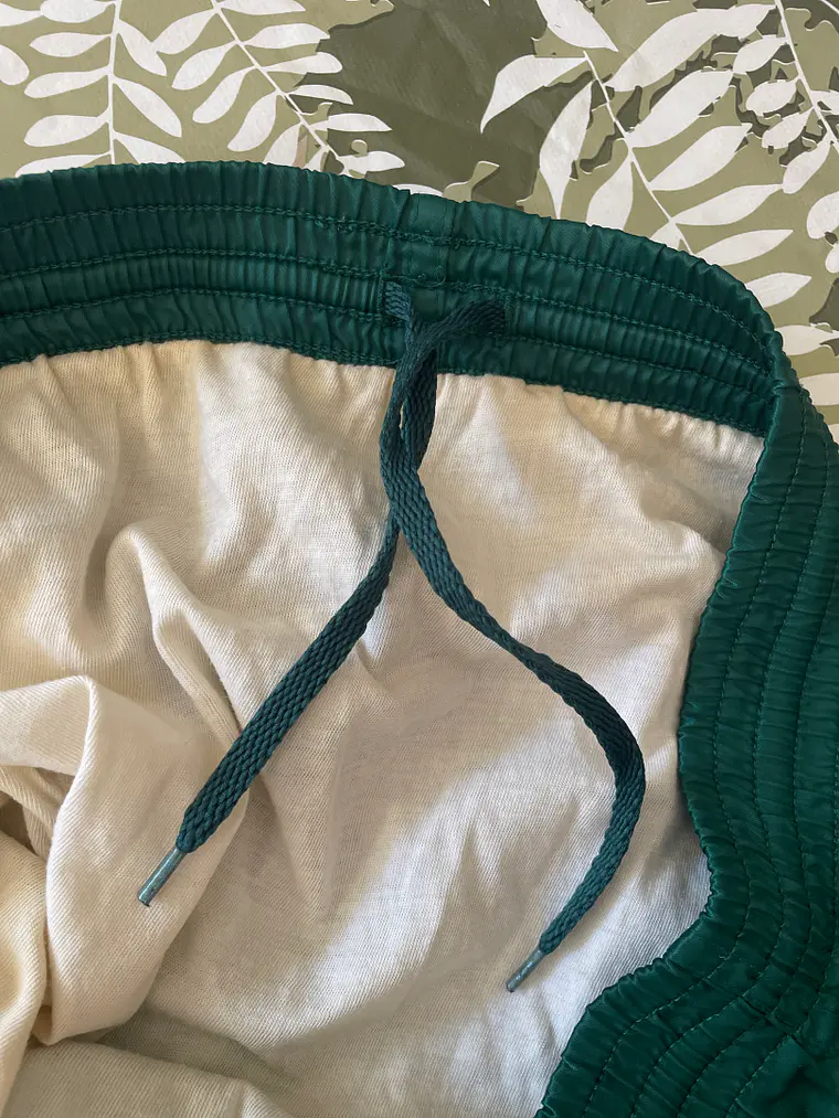 Short Nike M Verde Logo Bordado Vintage 90s Shiny Boxer Style 3