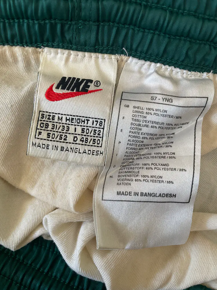 Short Nike M Verde Logo Bordado Vintage 90s Shiny Boxer Style 9