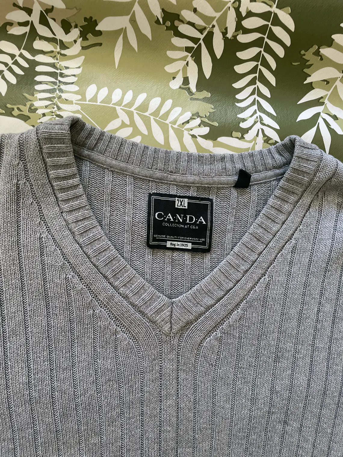 Jersey Gris Canda XXL Cuello Pico Grande Plus Size Suéter Retro 2