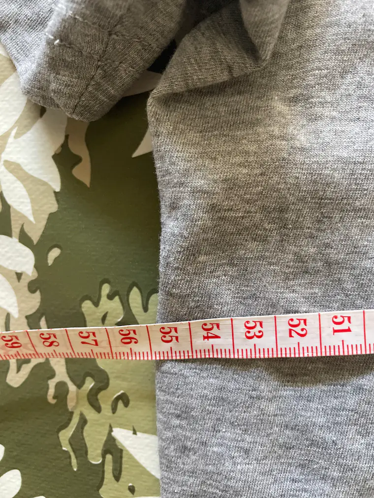 Camiseta Gris H&M L.O.G.G. XL Cuello Pico Grandota Basic 4