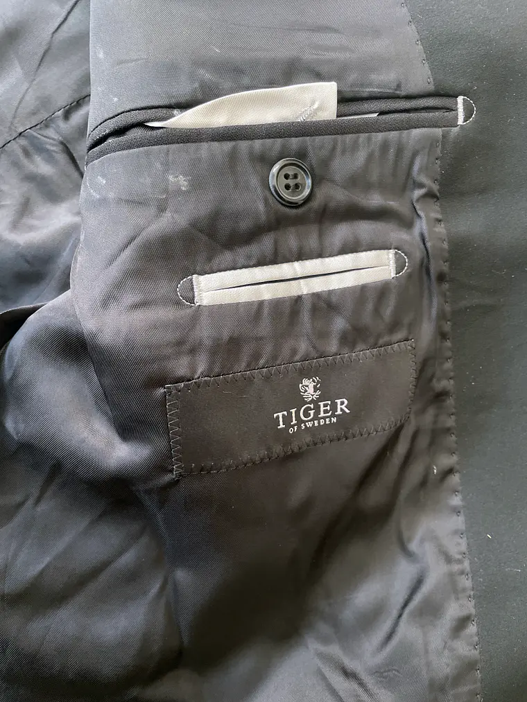 Blazer Tiger of Sweden XL Negra Lujo Escandinavo Tailored Chic 4