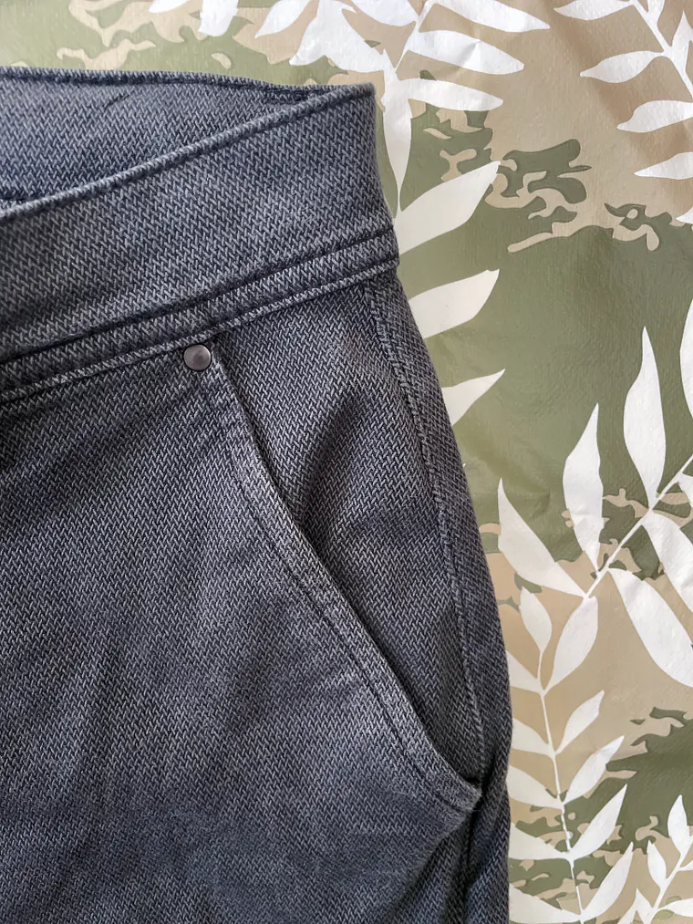 Short Shaping New Tomorrow L W34 Gris Oscuro Scandinavian Design 5