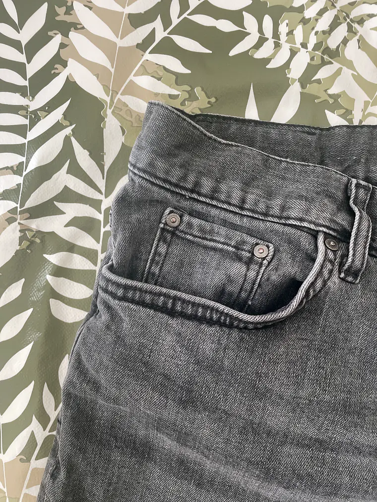 Short Vaquero H&M M Talla 31 Gris Oscuro Slim Fit Denim Retro 2