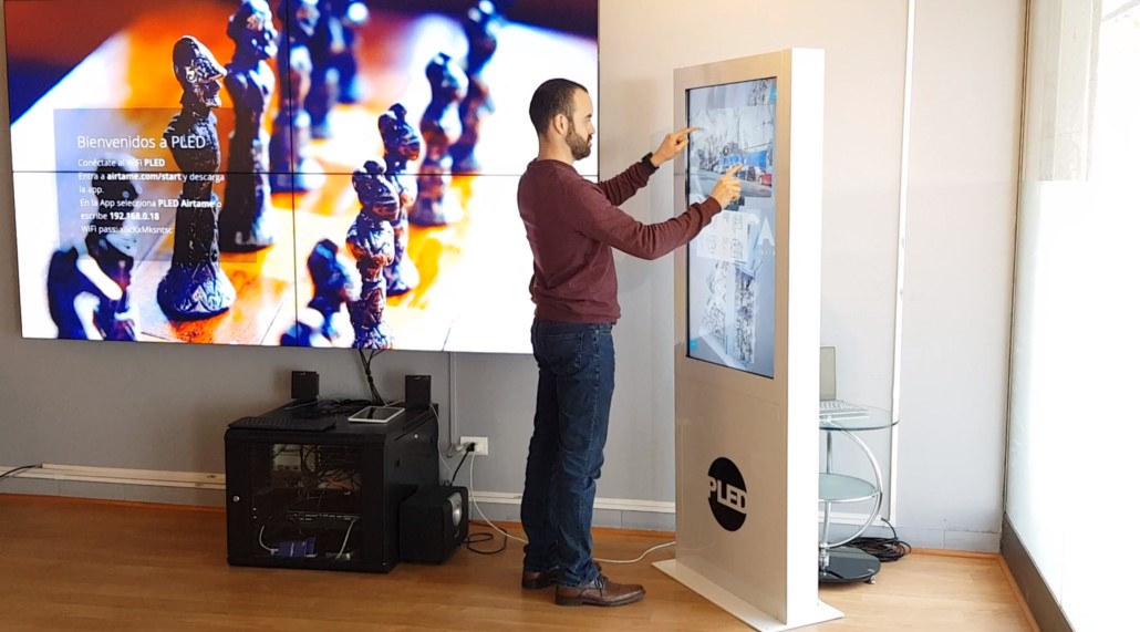 ¿Qué es un tótem interactivo y para qué sirve?