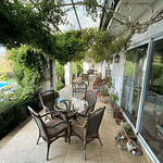 EXCLUSIVA CASA EN PARCELA – PISCINA- VISTA PANORAMICA LAGO VILLARRICA – SECTOR LOS RISCOS