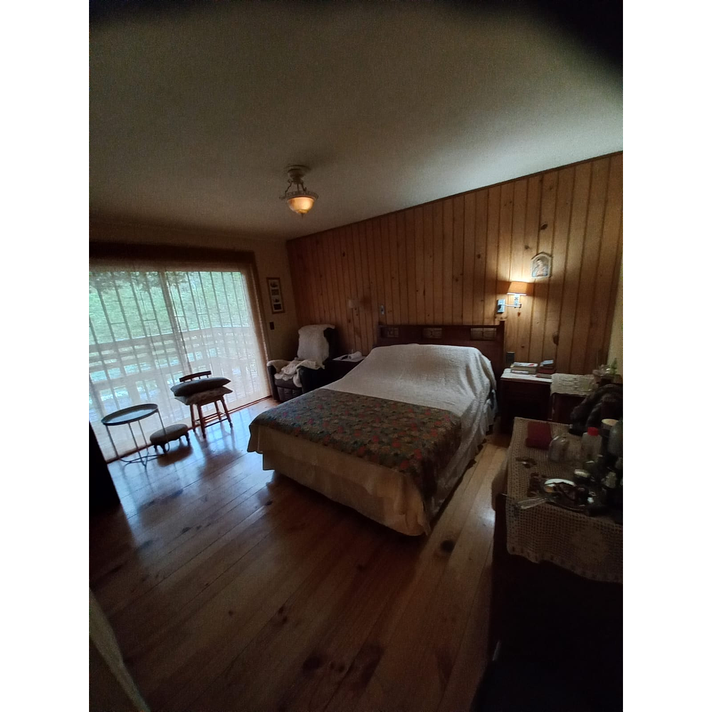 EXCLUSIVA PARCELA CON CASA Y CABAÑA A ORILLAS RIO TOLTÉN Y DESEMBOCADURA RÍO PEDREGOSOS-VILLARRICA