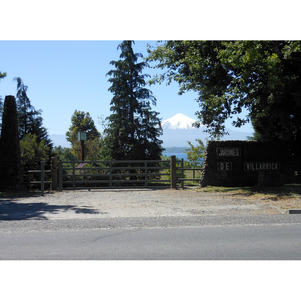 CASA EN CONDOMINIO JARDINES DE VILLARRICA
