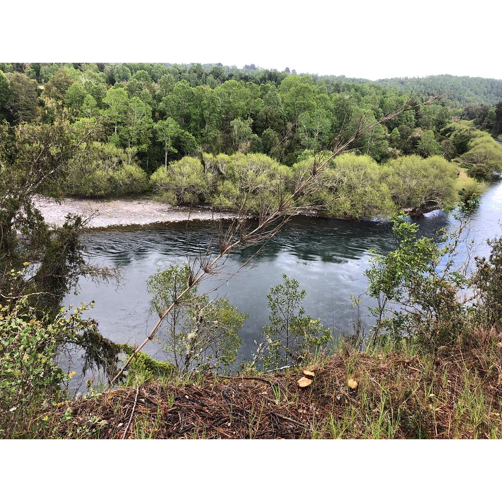 CASA NUEVA DE MADERA SECTOR PRADO VERDE CERCA DEL RÍO TOLTEN CON VISTA AL VOLCÁN