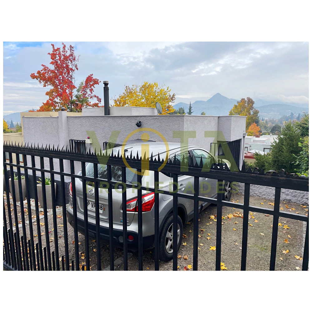 Venta casa 5 dormitorios, 3 baños, Lo Barnechea - Santiago 