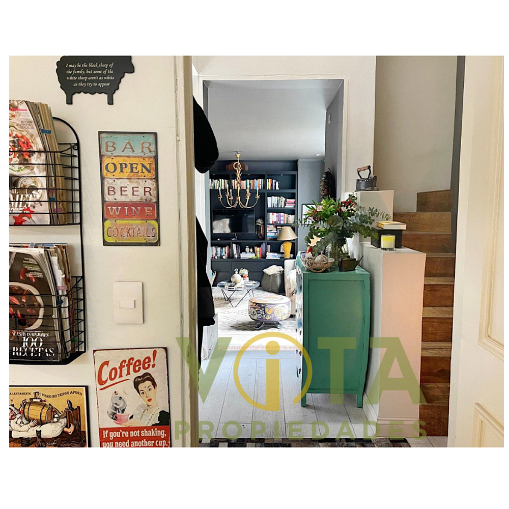 Venta casa 5 dormitorios, 3 baños, Lo Barnechea - Santiago 