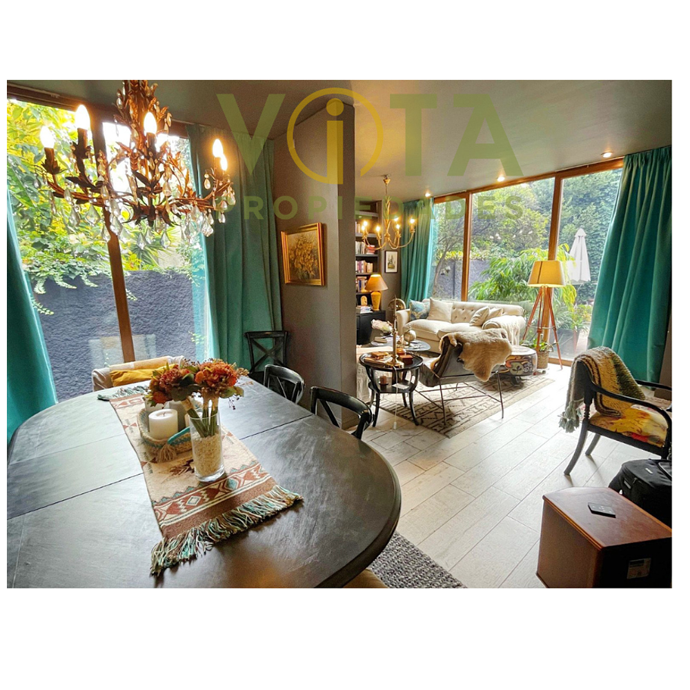 Venta casa 5 dormitorios, 3 baños, Lo Barnechea - Santiago 