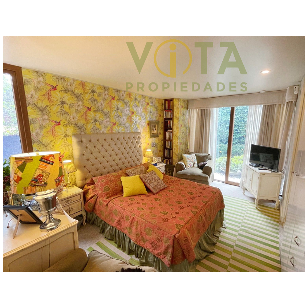 Venta casa 5 dormitorios, 3 baños, Lo Barnechea - Santiago 