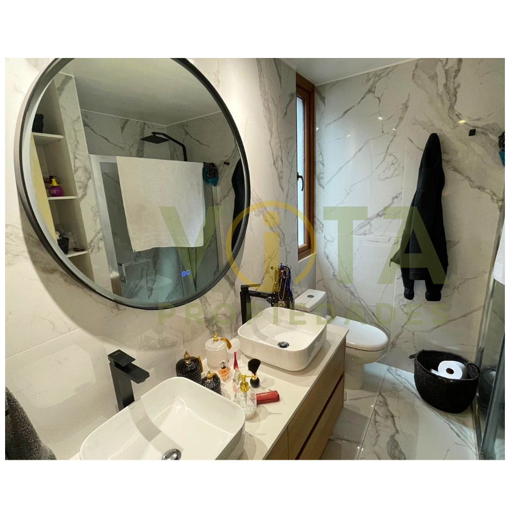 Venta casa 5 dormitorios, 3 baños, Lo Barnechea - Santiago 