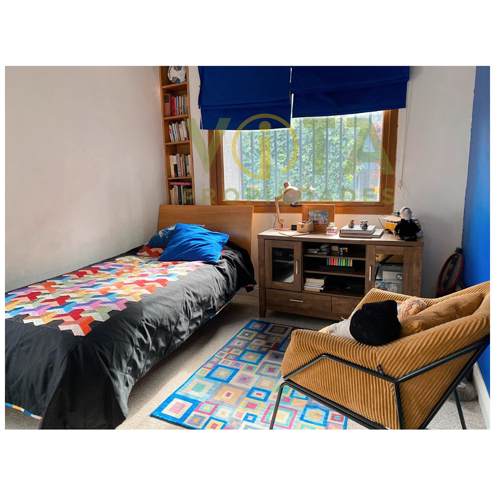 Venta casa 5 dormitorios, 3 baños, Lo Barnechea - Santiago 