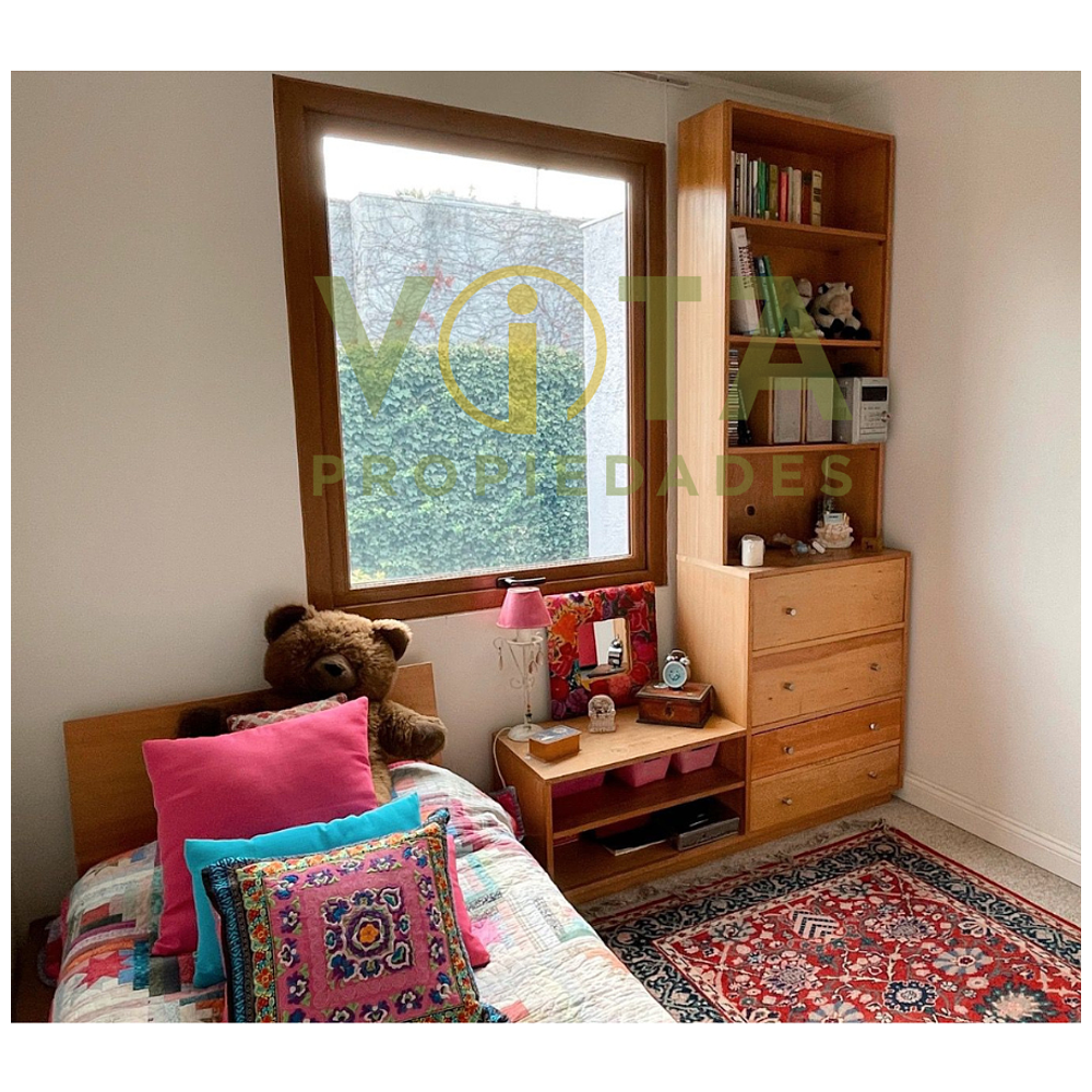 Venta casa 5 dormitorios, 3 baños, Lo Barnechea - Santiago 