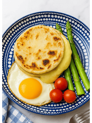Arepas de Yuca con Queso de Búfala – 380g (Paquete x4 al vacío) Solo área metropolitana de Medellín | Minimo 5 unidades por pedido