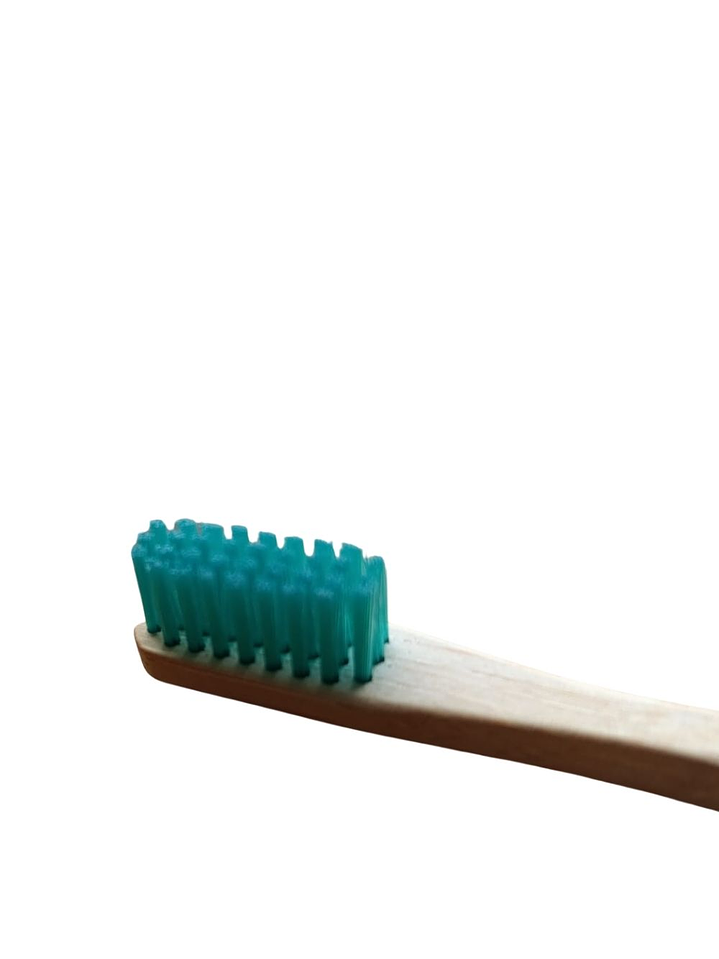 Cepillo Redondo de Bambú con cerdas nylon 6 sin BPA  – Natural como tu sonrisa, fresco como la naturaleza 3