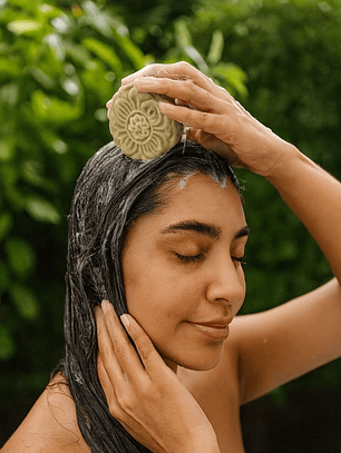 Shampoo Sólido Natural de Menta y Árbol de Té 85g | Cabello Graso | Vegano y Libre de Químicos | Colombia