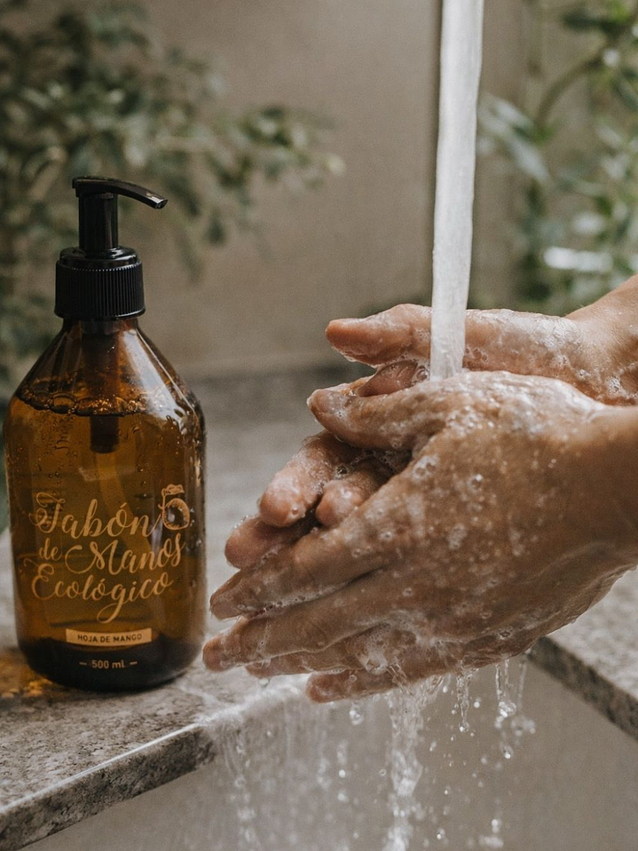 Jabón de Manos Ecológico Hoja de Mango 500ml $60 por ml | Limpieza Suave e Hidratante | pH Neutro | 100% Biodegradable y envase de vidrio | Vegano y Libre de Químicos Tóxicos 2