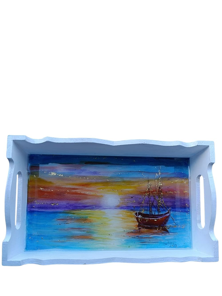 Bandeja Artesanal  EL BARCO de Madera Pintadas a Mano con Resina Brillante |  Diseños Únicos y Personalizados | Durabilidad y Reutilización Consciente 1