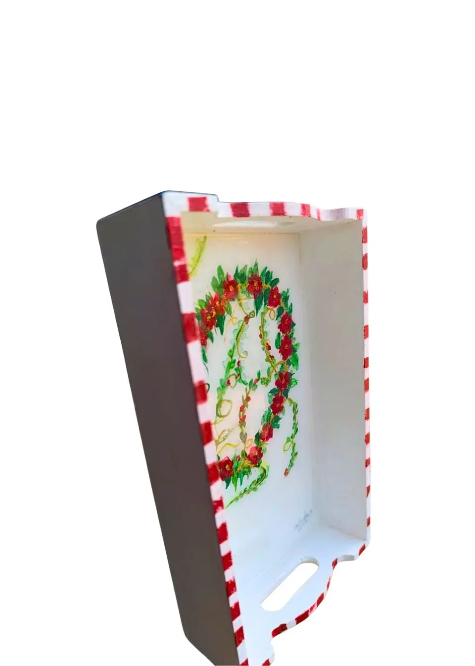 Bandeja Artesanal  CORONA de Madera Pintada a Mano con Resina Brillante |  Diseños Únicos y Personalizados | Durabilidad y Reutilización Consciente 4