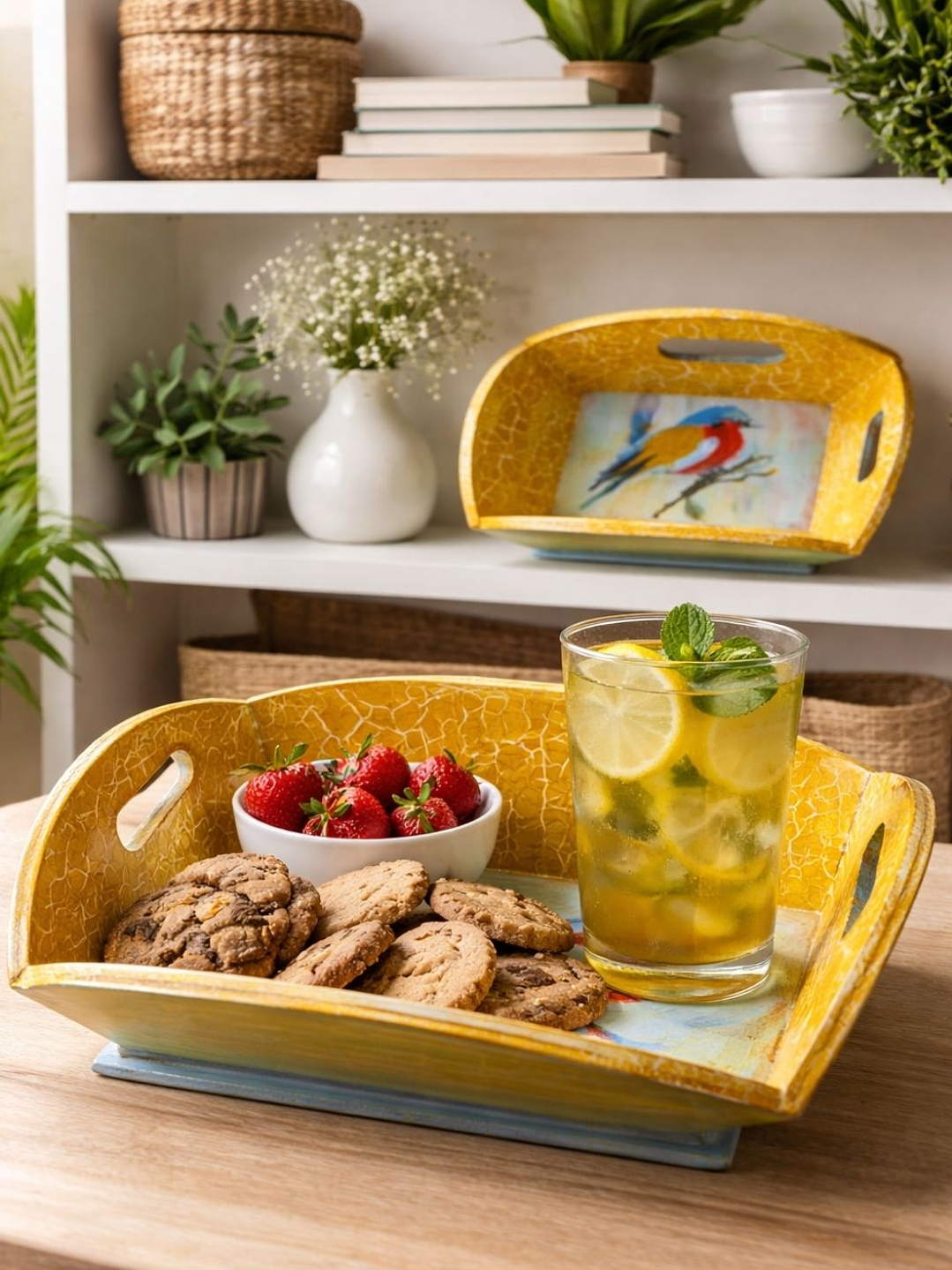 Bandeja Artesanal  PAJARO de Madera Pintada a Mano con Resina Brillante |  Diseños Únicos y Personalizados | Durabilidad y Reutilización Consciente 2