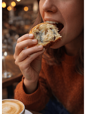 Mogollas Artesanales de Queso Azul | Masa Madre Natural | Hechas Bajo Pedido  | Sin Conservantes | Pan Natural Fermentación Lenta | Mini | Minimo 12 unidades por pedido