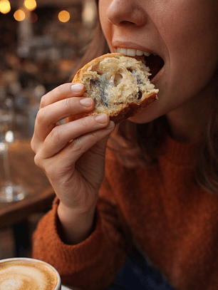 Mogollas Artesanales de Queso Azul | Masa Madre Natural | Hechas Bajo Pedido  | Sin Conservantes | Pan Natural Fermentación Lenta | Mini | Minimo 12 unidades por pedido