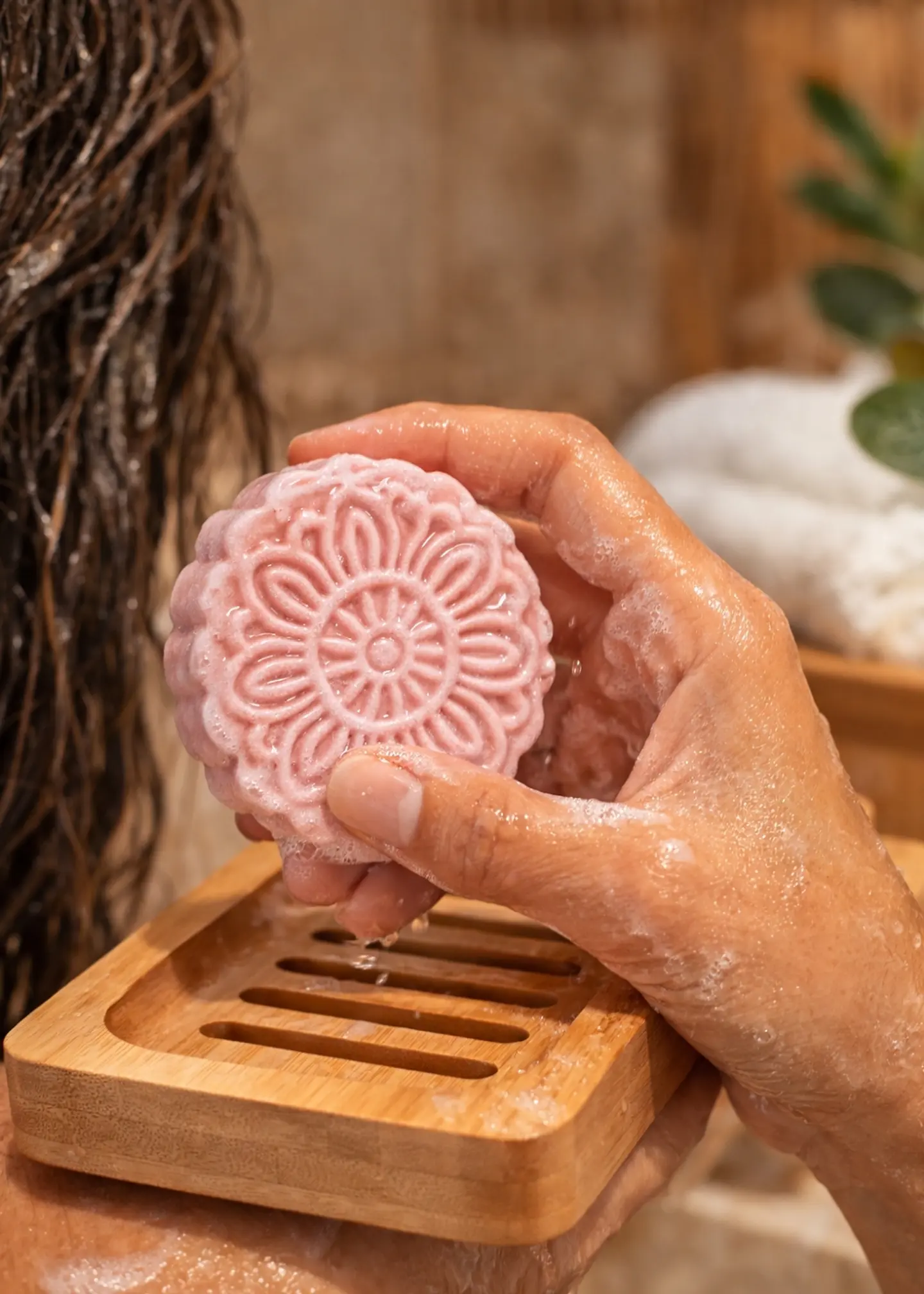 Jabonera de Bambú Natural 8.5 × 12.5 × 2 cm | Drenaje para Mantener el Jabón Seco | Ecológica, Reutilizable y Biodegradable 2