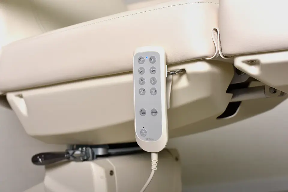 Poltrona de Estética 4 motores ARIES 4 13