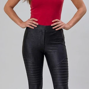 Pantalón Prada estilo equitación