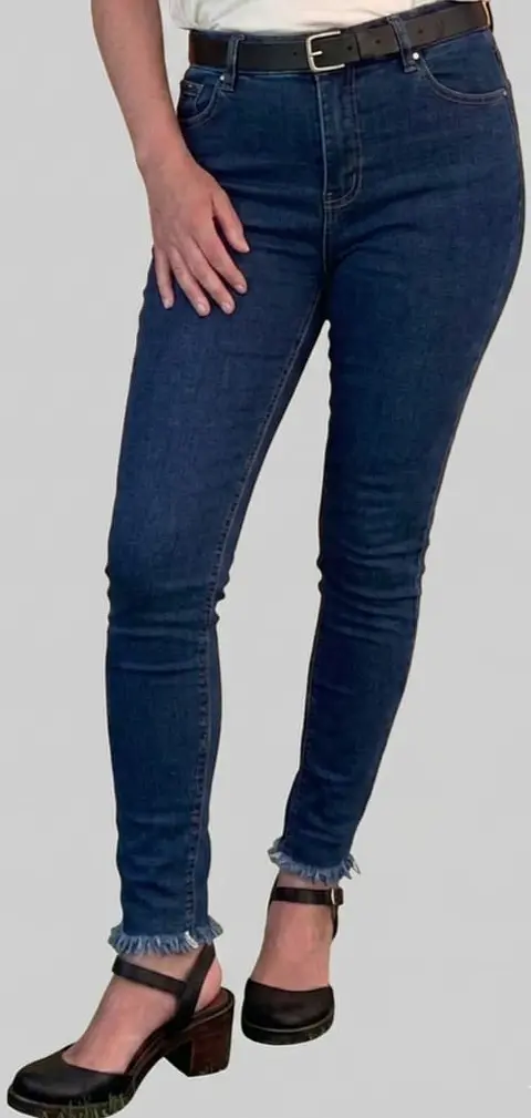 Jeans Skinny con faja y cierre en tobillos