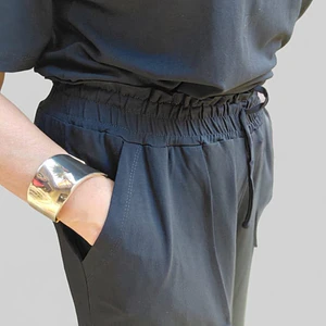 Conjunto pantalón y polera Capri