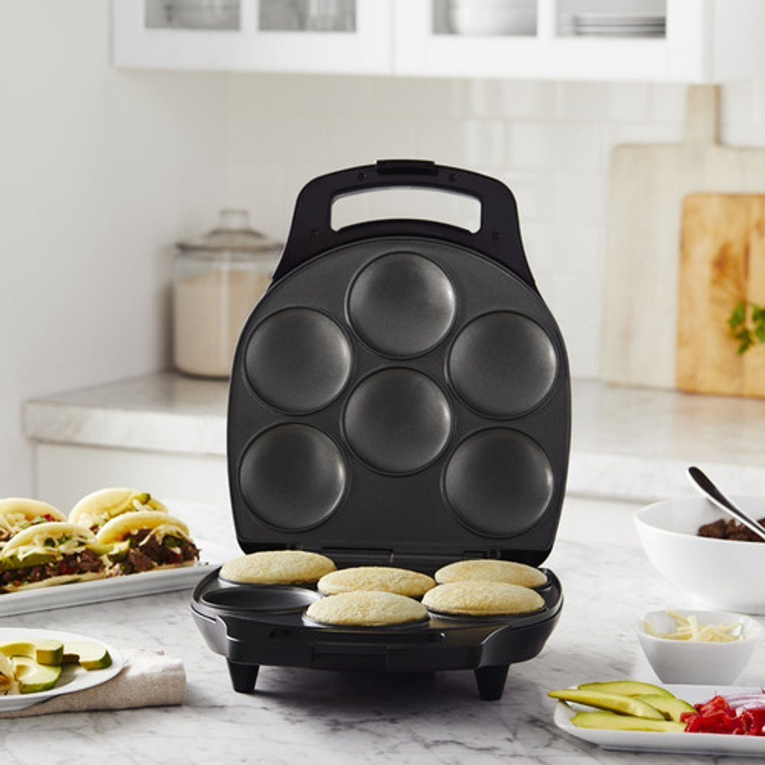 Tosty Arepa Oster® Ckstam05013 Color Negro 8