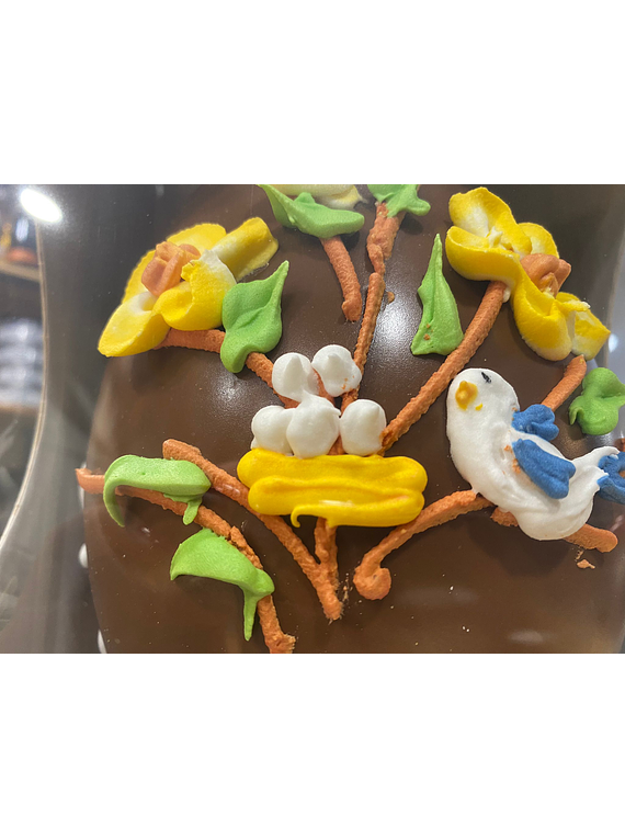 Ovo de Chocolate de Leite Artesanal Decorado à Mão 360g - La Suissa