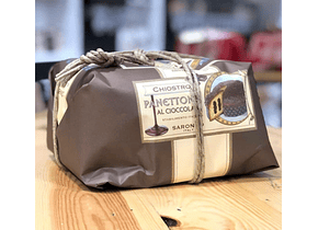 Panettone Artesanal com Recheio de Chocolate Embrulhado 750g - Chiostro