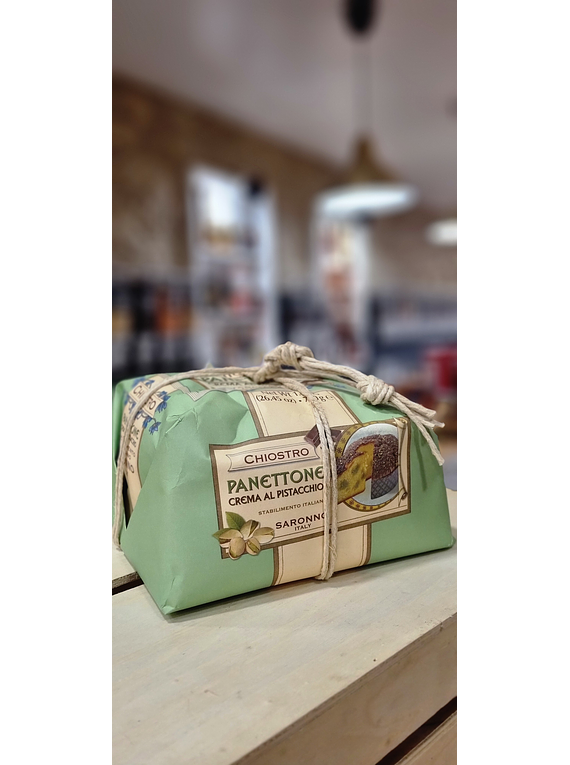 Panettone Artesanal Pistácio c/ Cobertura de Chocolate Negro 750g - Chiostro di Saronno