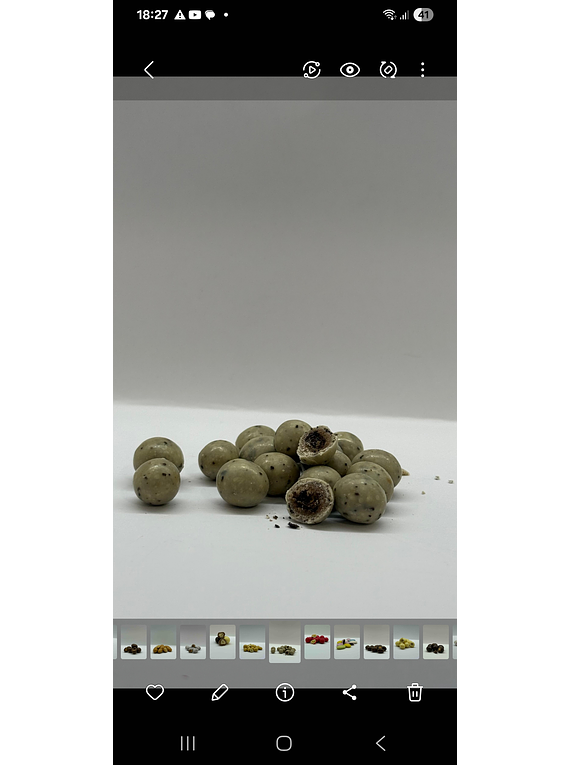 Amêndoas Italianas de Chocolate e Café com Grão de Café