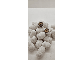 Amêndoas de Chocolate Recheadas com Waffer – Amêndoas de Páscoa Gourmet