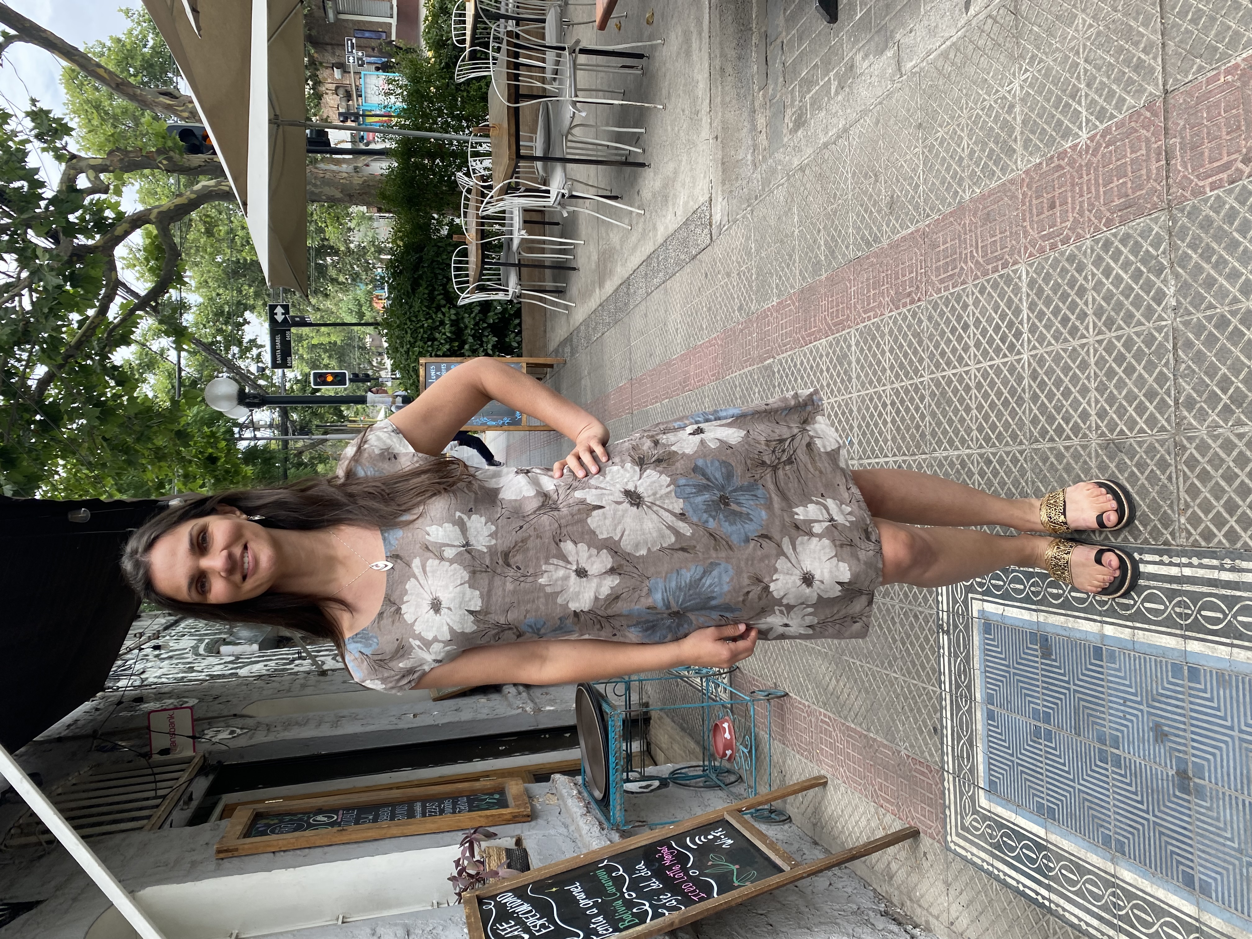 VESTIDO LINO FLORES GRIS PARDO