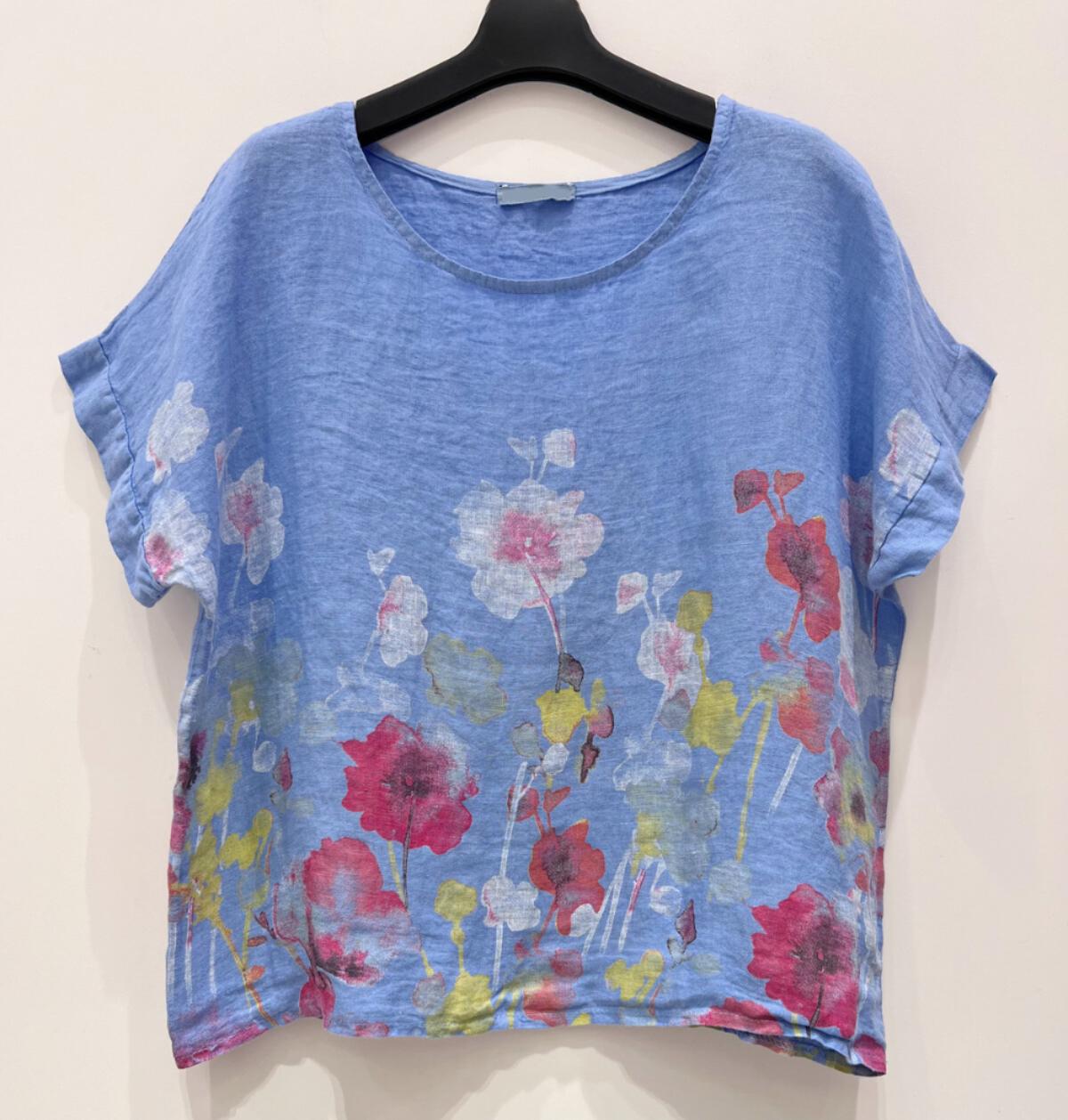 BLUSA LINO ESTAMPADA FLORES CELESTE
