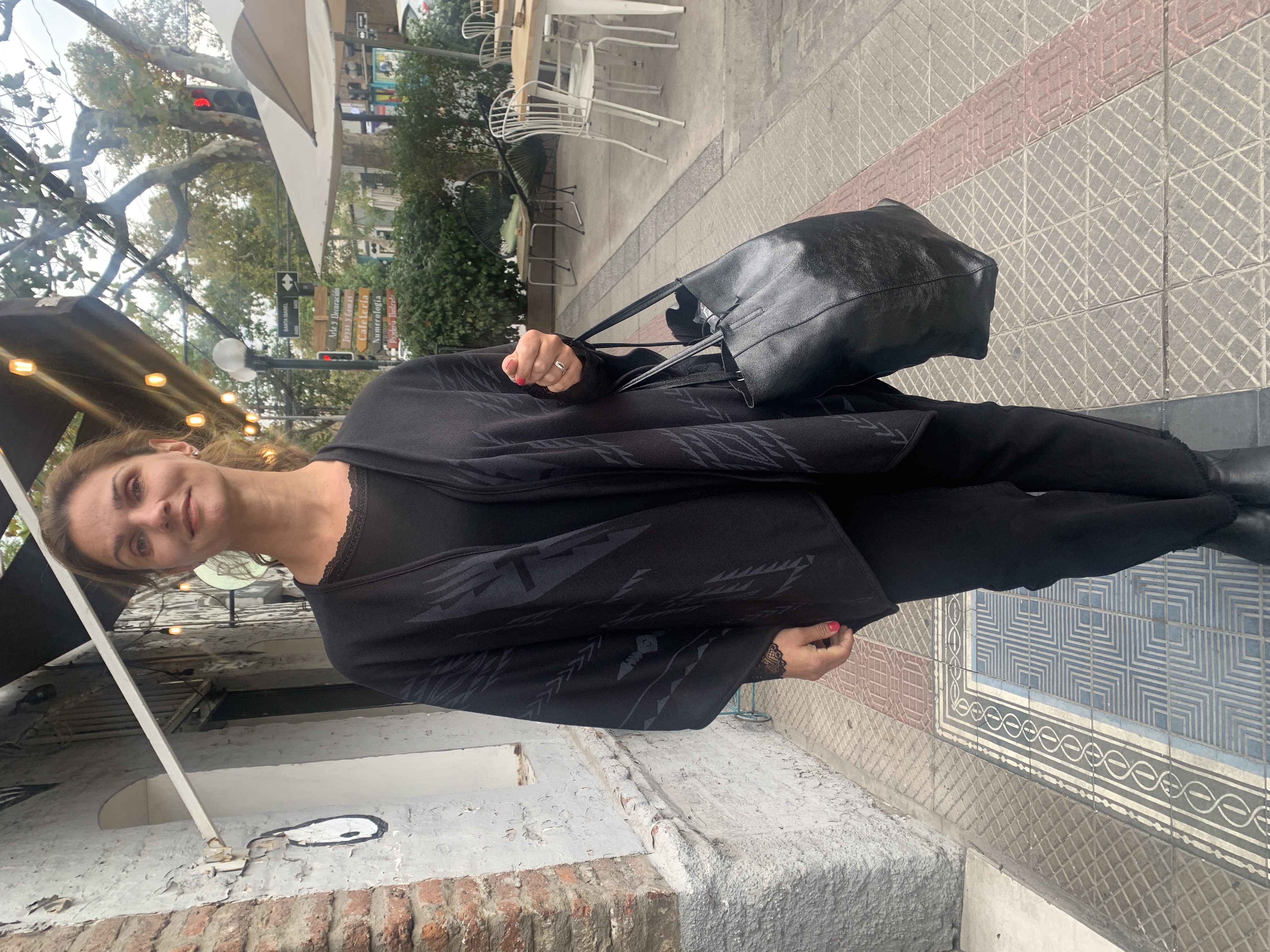 CAPA GEOMETRICA NEGRA