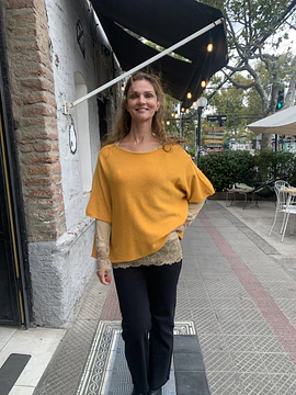 PONCHO JULIA MOSTAZA