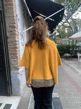 PONCHO JULIA MOSTAZA