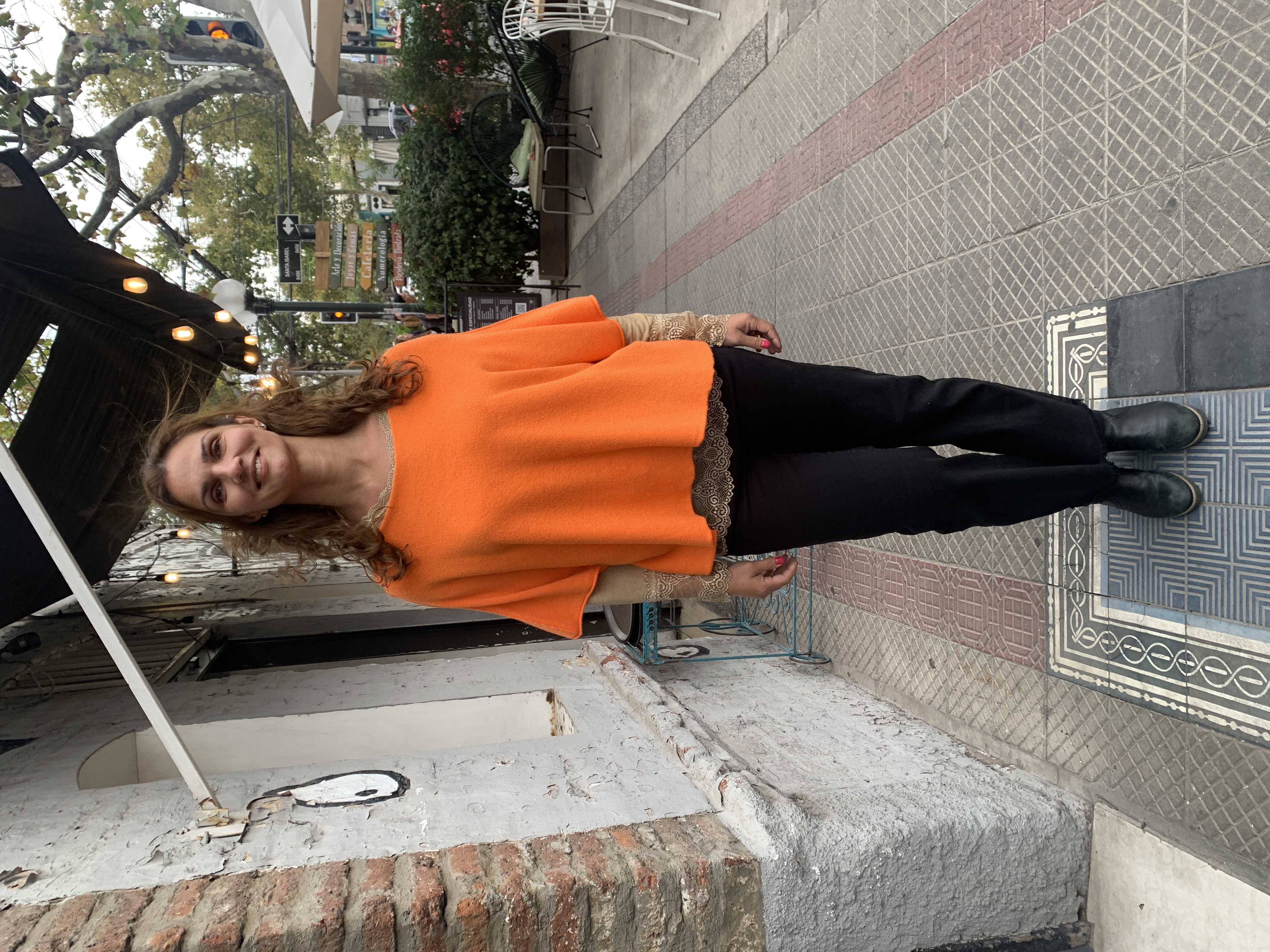 PONCHO JULIA NARANJA